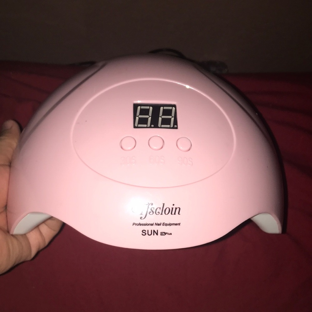 Uv light for nail artist